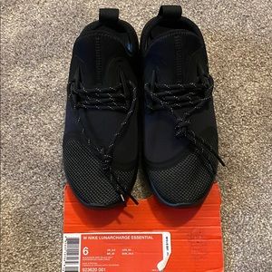 ❌SOLD❌ NWOB Nike Lunarcharge Essential Shoes